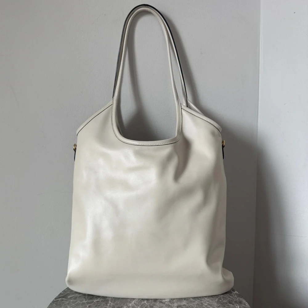 Miu Miu Ivy Leather Shoulder Bag